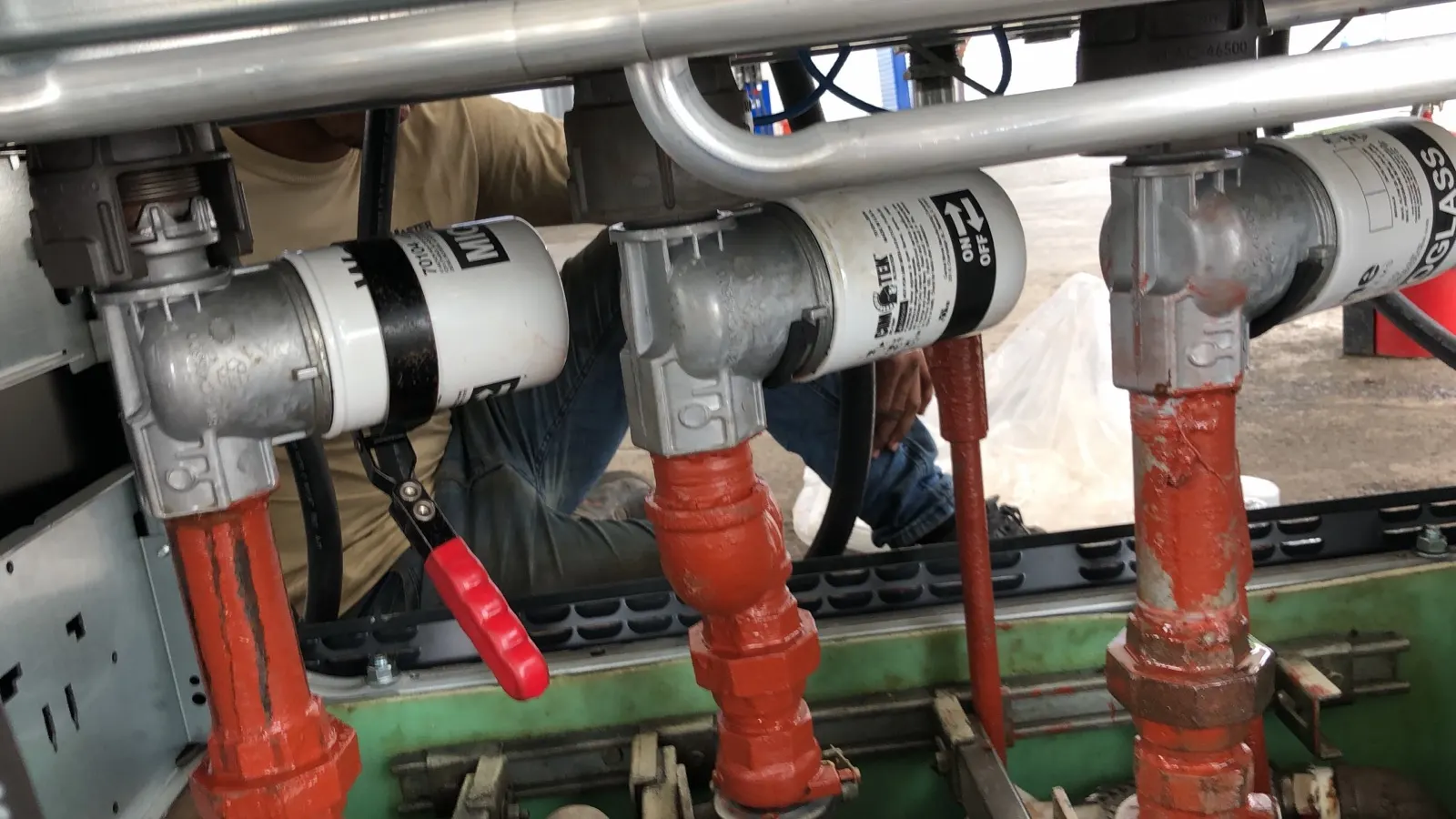 Obra de Master Services en una estación de combustible — Panamá