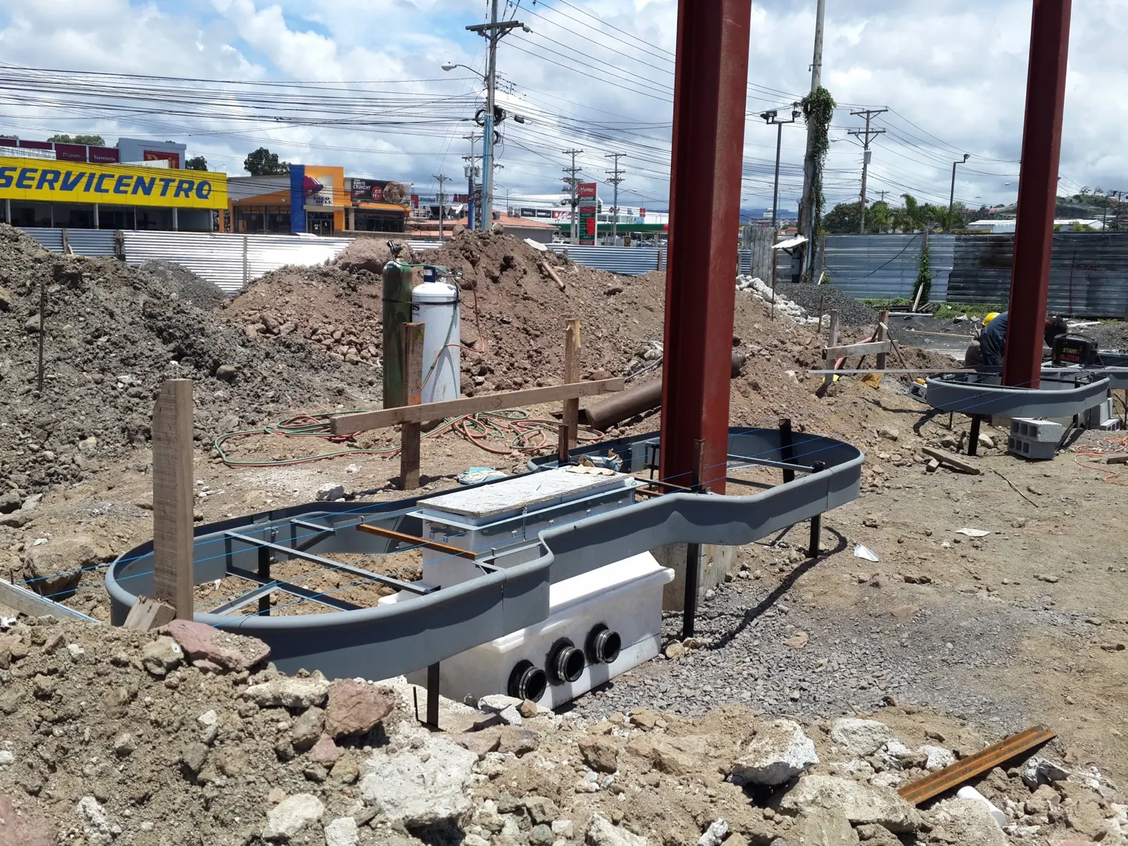 Obra de Master Services en una estación de combustible — Panamá