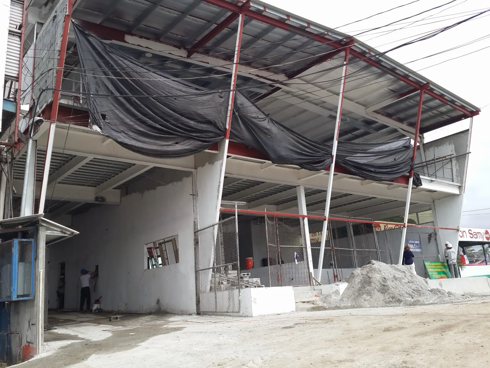 Obra de Master Services en una estación de combustible — Panamá