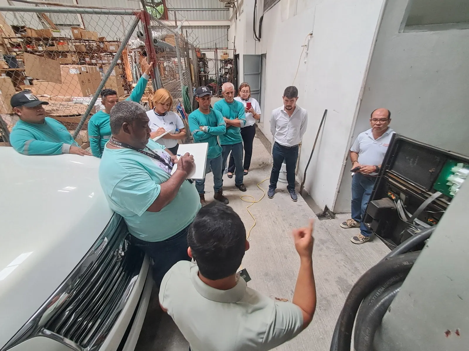 Obra de Master Services en una estación de combustible — Panamá