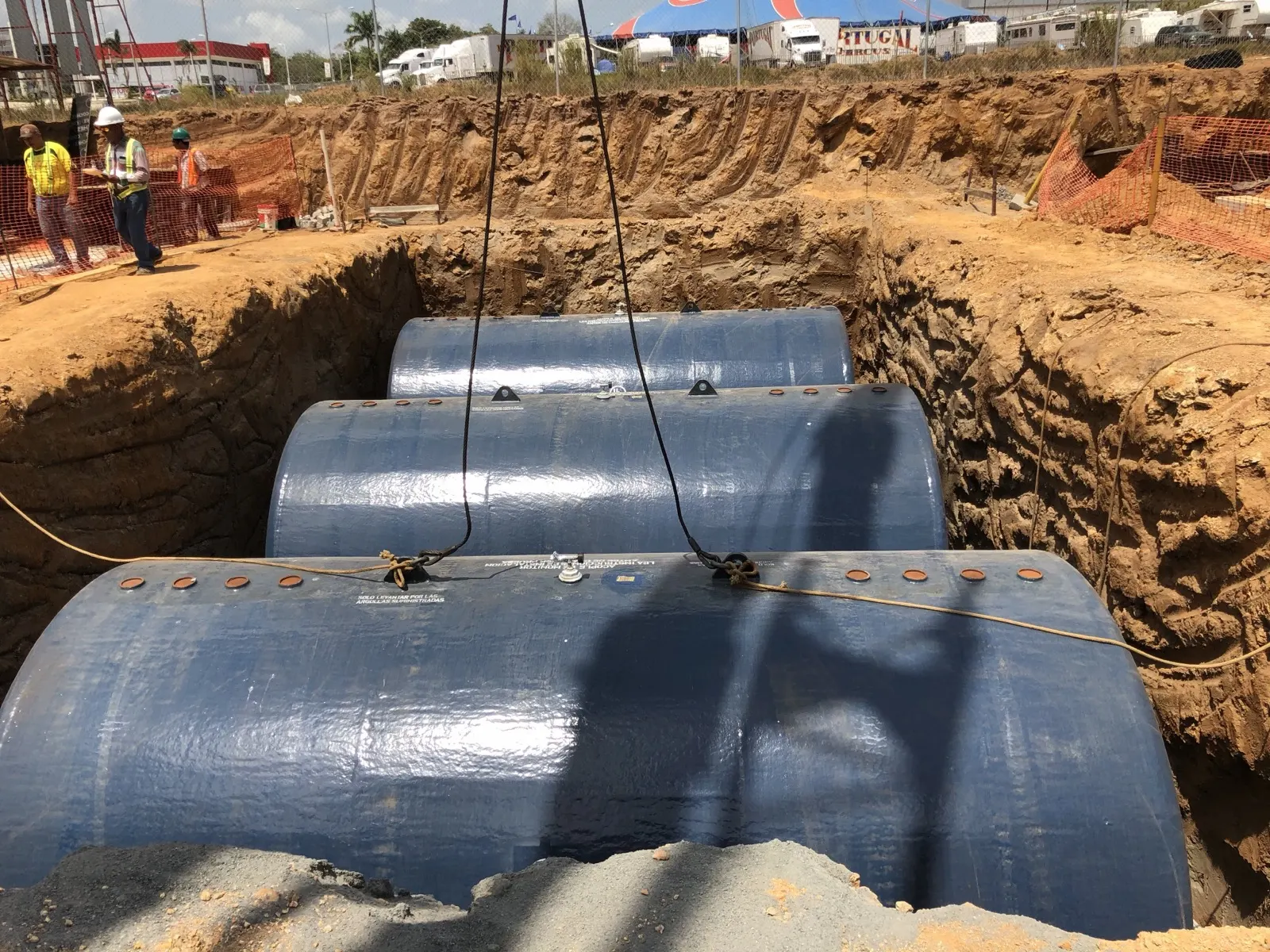 Obra de Master Services en una estación de combustible — Panamá