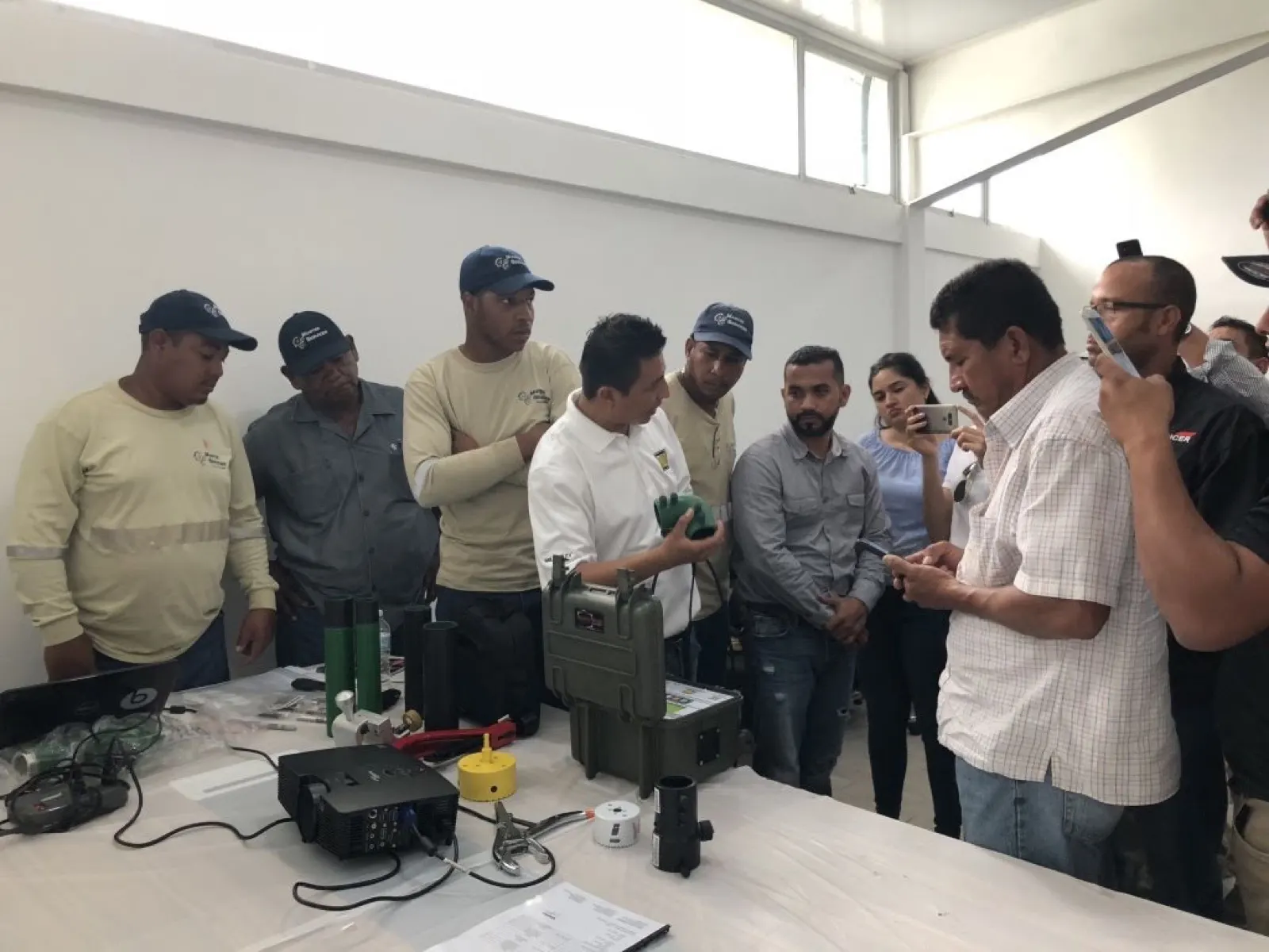Obra de Master Services en una estación de combustible — Panamá