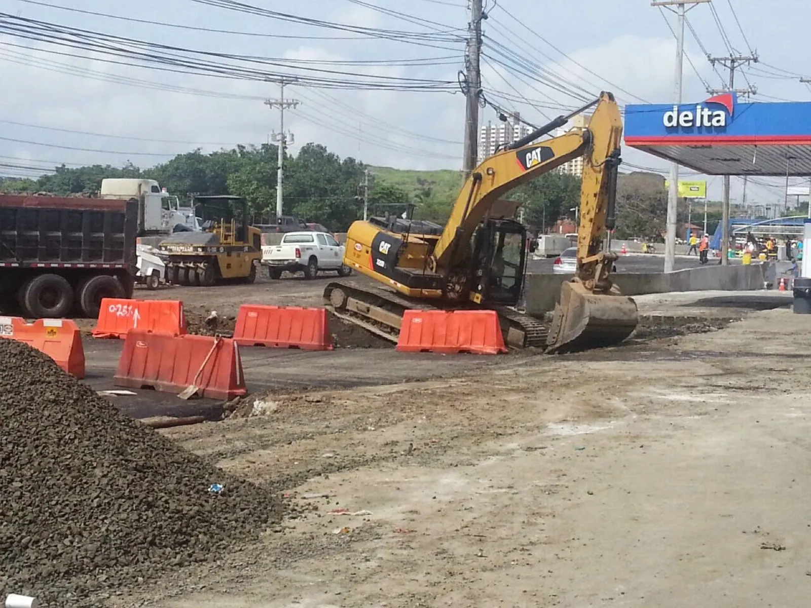 Obra de Master Services en una estación de combustible — Panamá