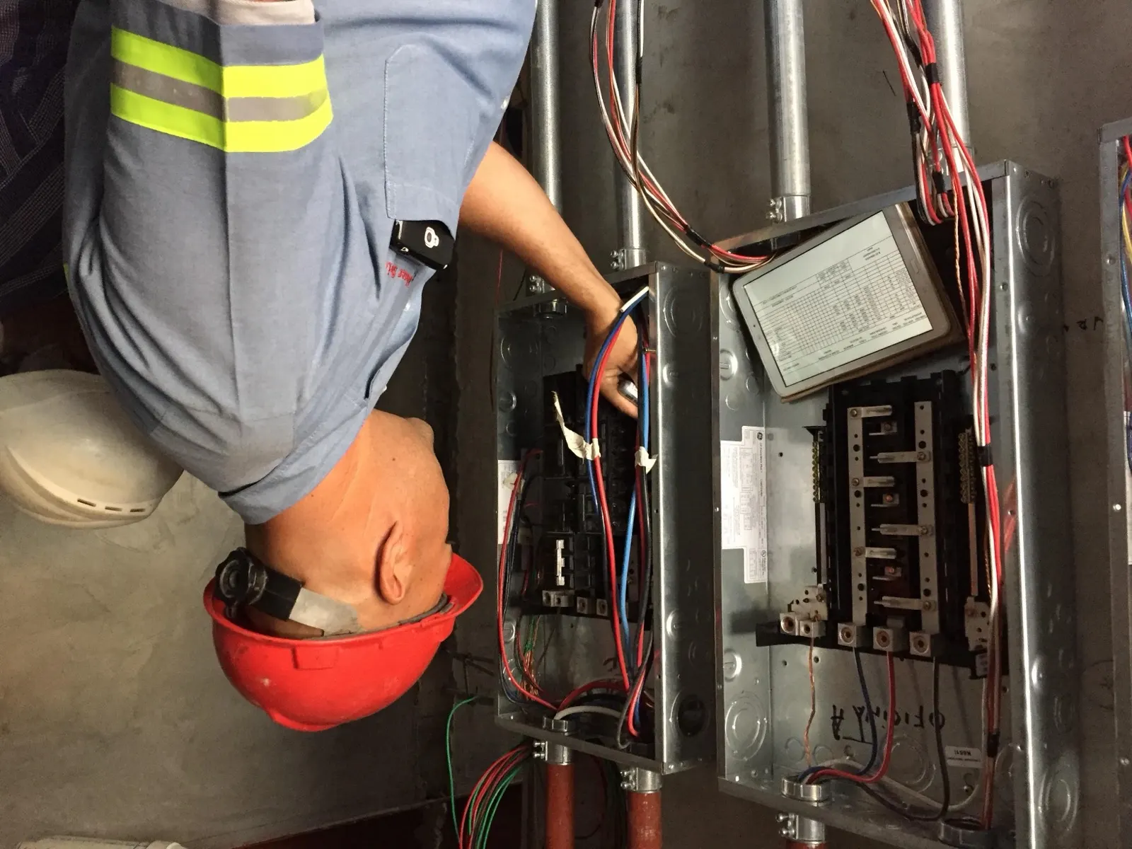 Obra de Master Services en una estación de combustible — Panamá