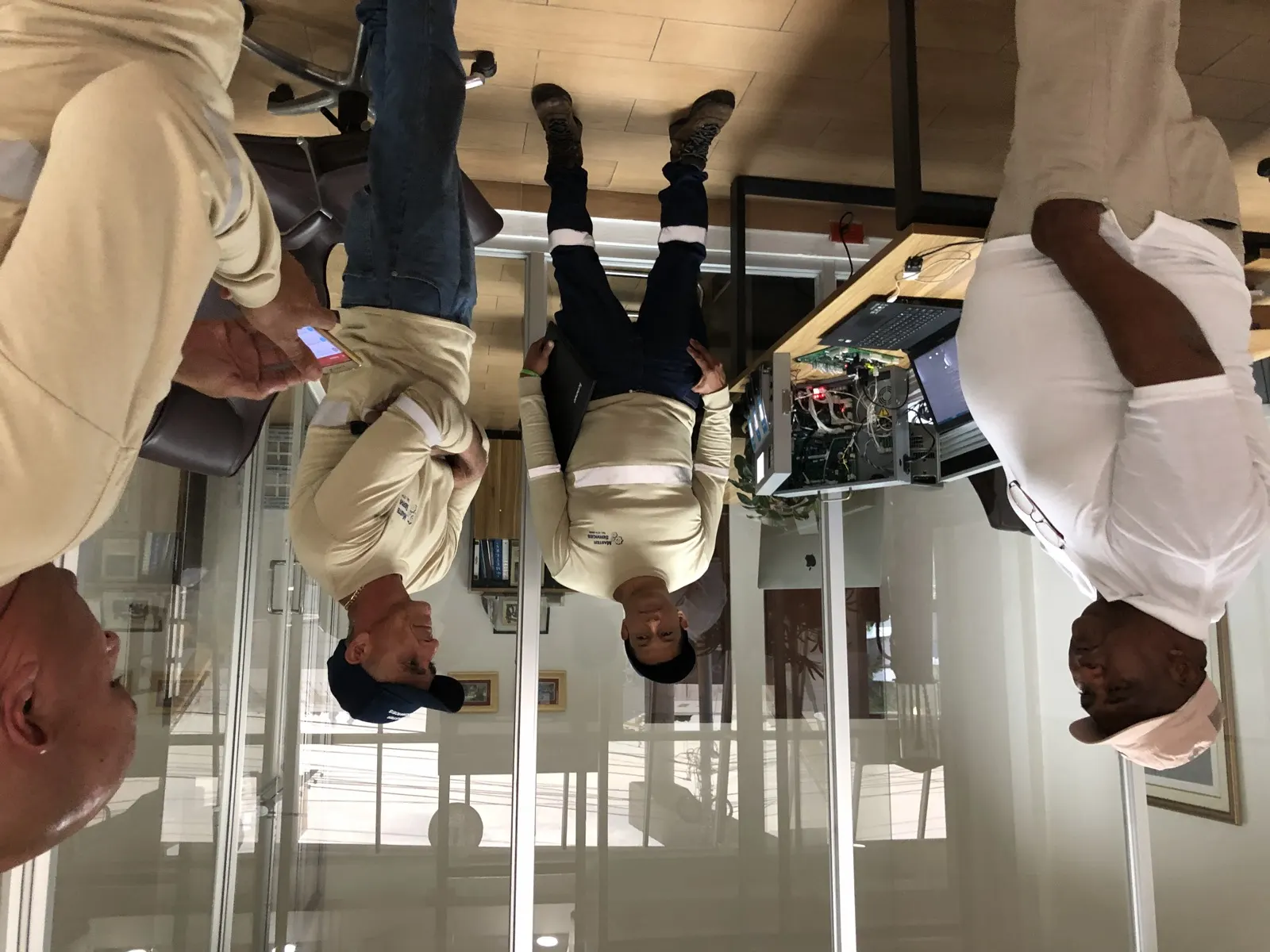 Obra de Master Services en una estación de combustible — Panamá